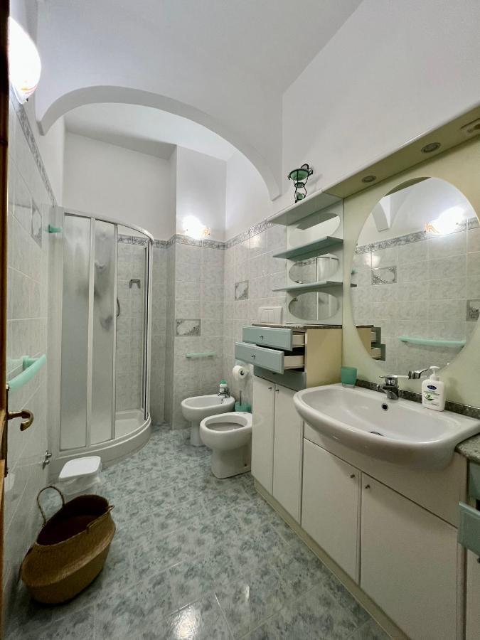 Infinity Experience Casa Vacanza Incantevole Con Terrazzo Scala Exterior foto