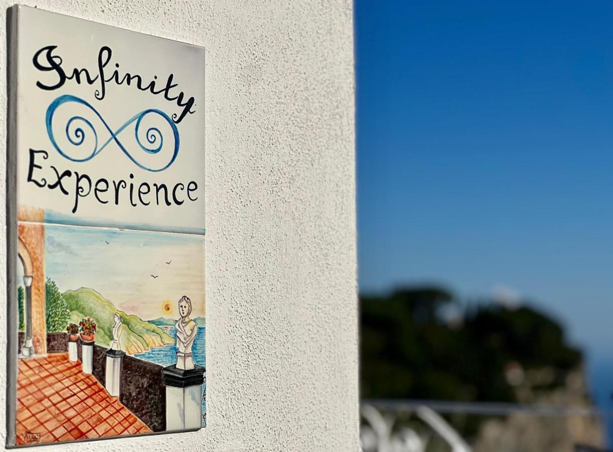 Infinity Experience Casa Vacanza Incantevole Con Terrazzo Scala Exterior foto